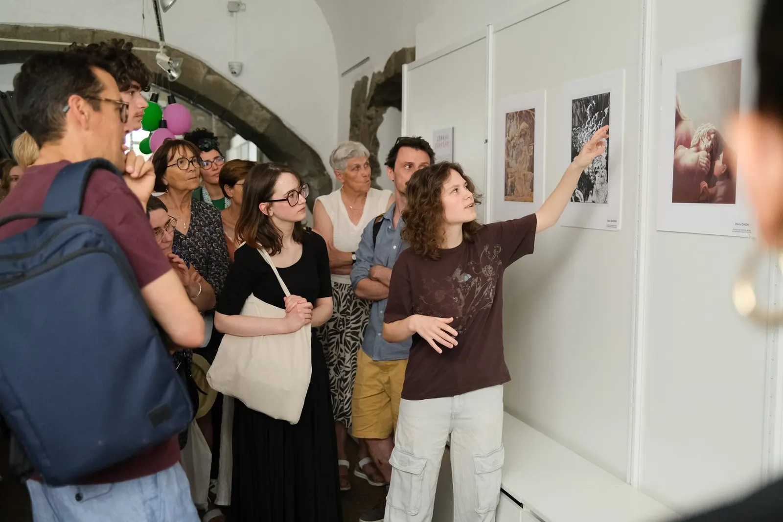 Vernissage de l’exposition des élèves de l’ENAAI autour de « Veiller sur elle » de Jean-Baptiste Andrea · 2026 · © Thibaud Epeche