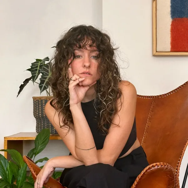 Júlia PERÓ