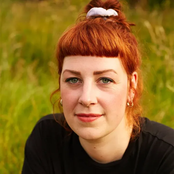 Julja LINHOF
